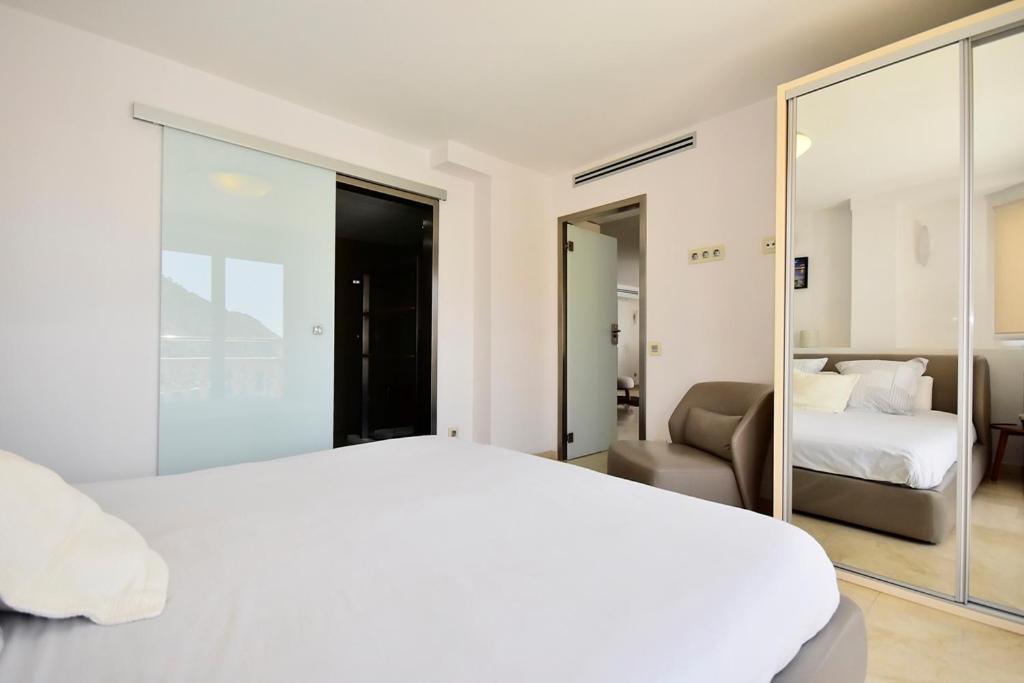 Atico Suite Ola Blanca Кала де Финестрат Екстериор снимка